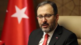 Bakan Kasapoğlu'ndan milli boksörlere tebrik
